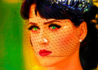 KatyPerryGreenFlickrmachechyp